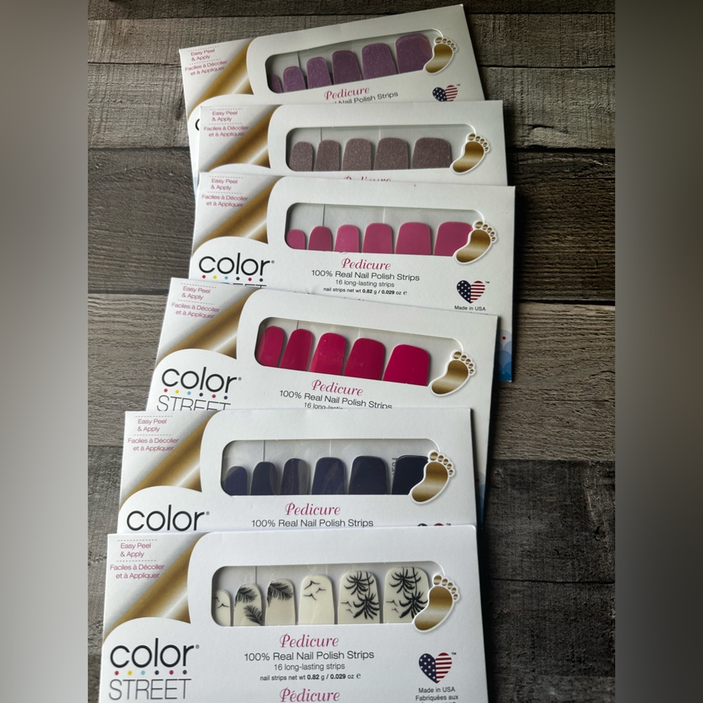 Color street pedicure lot.